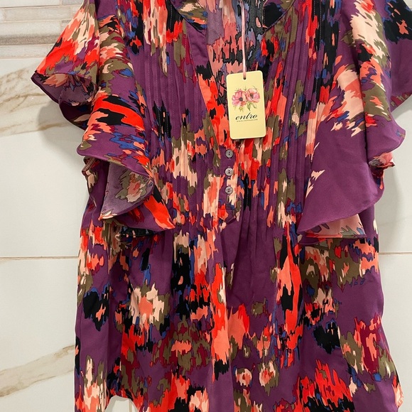 NWT Entro Pintuck Printed v-neck ruffle sleeve top women M blouse - Picture 9 of 13
